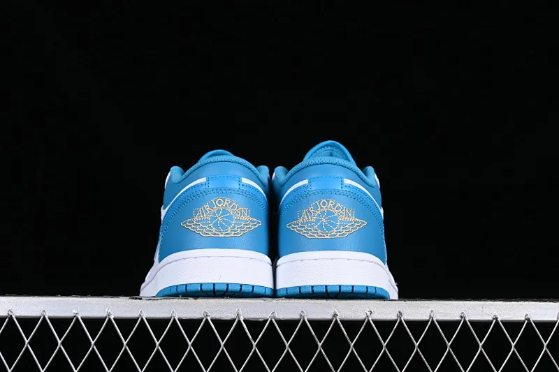 All categories Air Jordan Jordan series basketball shoes Air Jordan 1 Low G version pure original Air Jordan 1 Low "Aquatone" AJ1 Joe 1 blue and white low-top cultural basketball shoes 553558-174